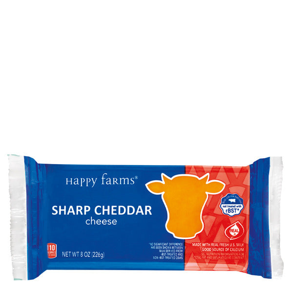 Bloque de queso cheddar fuerte Happy Farms de 8 oz